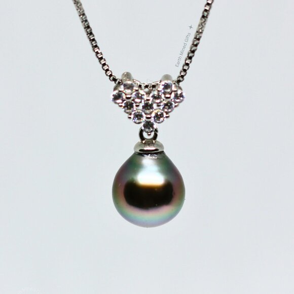 Lustrous Black Tahitian Pearl Drop Pendant Necklace